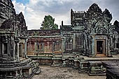 Angkor - Banteay Samre, south gopura of the first enclosure, north (inner) side.